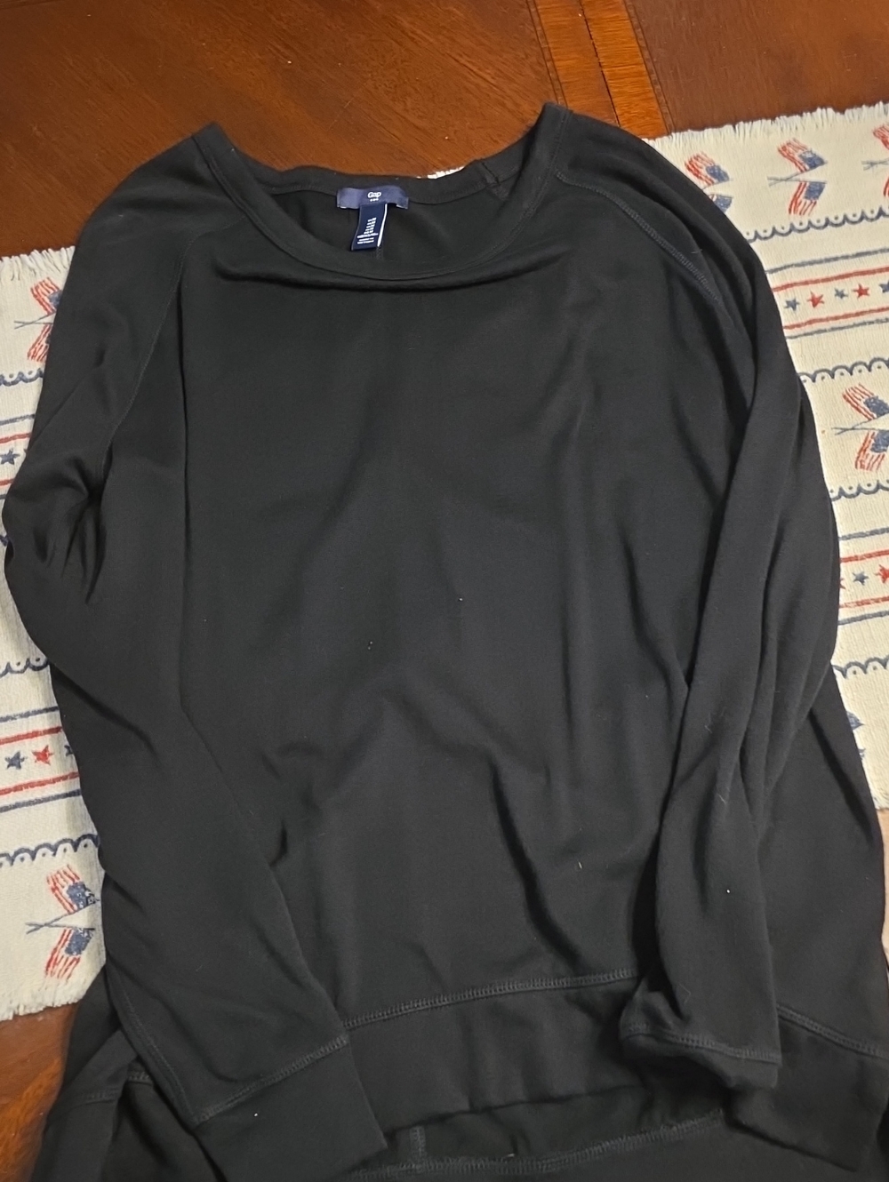 GAP Black Long Sleeve Tee